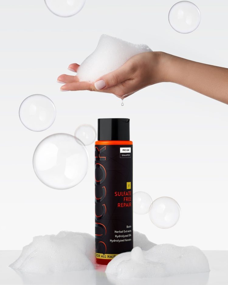 Безсульфатний відновлюючий шампунь для всіх типів волосся Sulfate Free Repair Shampoo, 250 мл - фото №2